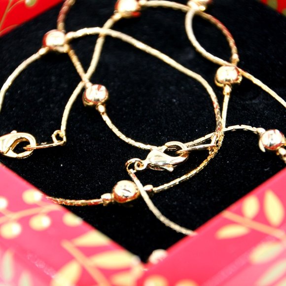 Gold- colored Bead Necklace & Bracelet set - Picture 4 of 4